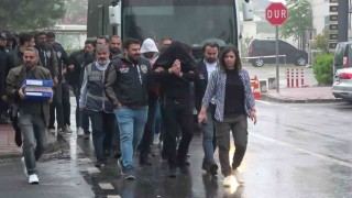 Kendilerini avukat olarak tanıtıp sahte icra belgesiyle milyonluk vurgun yapan 17 kişilik çete çökertildi