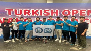 Kick Boks turnuvasında Yıldırım rüzgarı