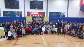 Kırklarelinde spor kulüplerine 2 milyon 25 bin TL nakdi yardım