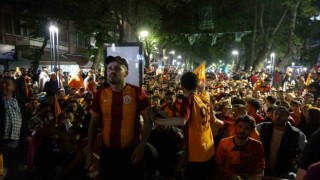 Kocaelide Galatasaraylılar şampiyonluğu coşkuyla kutladı