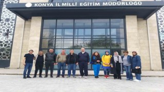 Konyanın gönüllü öğretmenlerinden İskenderundaki öğrencilere destek