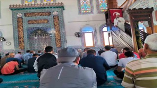 Köyceğizde Gençlik Haftası münasebetiyle Cuma namazını gençler kıldırdı