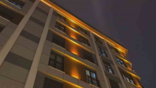 Küçükçekmecede genç kız sokaktaki kavgayı izlerken camdan düştü