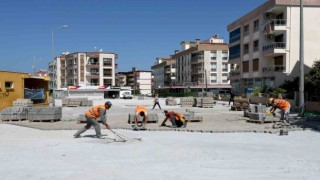 Kuşadası Belediyesi Davutlar Mahallesindeki çalışmalarını sürdürüyor