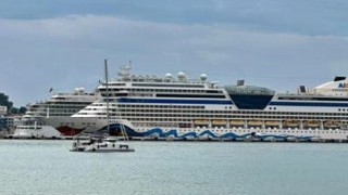 Kuşadasına 4 kruvaziyer gemisiyle 8 bin 200 turist geldi