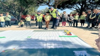 Kuşadasında ilkokul öğrencileri “trafik dedektifi” oldu