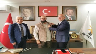 Kütahya Pazarcılar Odası Başkanı Hakan Akdaş, AK Partiye üye oldu