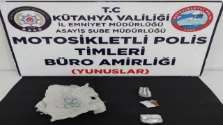 Kütahyada alkollü sürücünün aracında uyuşturucu ele geçirildi