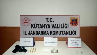 Kütahyada jandarmadan uyuşturucu operasyonu