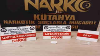 Kütahyada şüpheli 2 şahsın üzerinde uyuşturucu bulundu