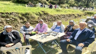 Kuyucakta Karapınar Dede Hayrı geniş katılımla gerçekleştirildi