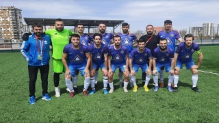 Ligin namağlup takımları Kalespor ve Yeni Esenspor