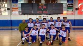 Liselerarası basketbolda Erzincan Lisesi yarı finalde
