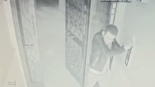 Madde Bağımlısı genç evi yakıp, yöneticiyi tornavida ile yaraladı
