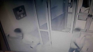 Malatyada husumetlilerin silahlı ev baskını kamerada