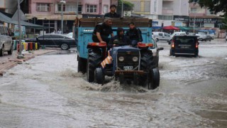 Malatyada sağanak yağış hayatı olumsuz etkiledi