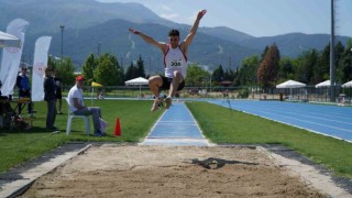 Manisada yapılan ÜNİLİG Atletizm Türkiye Şampiyonası sona erdi