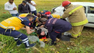 Mardinde kontrolden çıkan otomobil takla attı: 2 yaralı