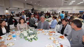 Marmaris Belediyesi çalışanları dayanışma yemeğinde buluştu