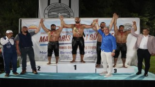 Marmaris yağlı güreşlerinin baş pehlivanı Ali Gürbüz oldu