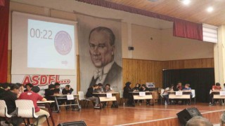 Matematik ve Fen Yarışmasının birincisi Sandıklı Yunus Emre Ortaokulu
