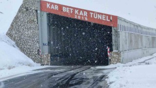 Mayıs karı Bahçesaray yolunda etkili oldu