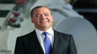 Medvedev: Ukrayna'ya verilen silahlar ne kadar yıkıcı olursa nükleer kıyamet senaryosu da o kadar yakın olur