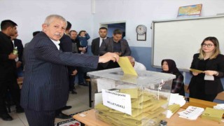 Mehmet Sarı: “Kullandığımız oylar milletimize, memleketimize hayırlı olsun”