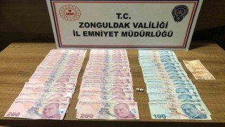 Memurlar Kulübü Derneğinde kumar oynarken yakalandılar