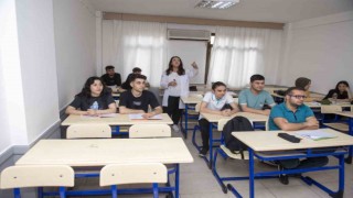 Mersindeki kurs merkezleri depremzede öğrencilere yeniden umut oldu