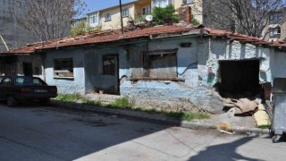 Metruk binaya dadanan tinerciler vatandaşı illallah ettirdi