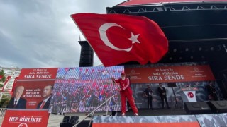 MHPnin sembol ismi “Bayrak Dede” Aydında vatandaşları coşturdu