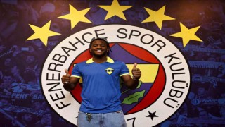 Michy Batshuayi: Umarım bu yıl birden fazla kupayı kazanır ve beraber kutlarız