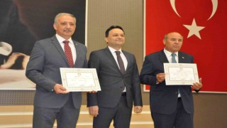 Milletvekilleri mazbatalarını almaya başladı