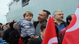 Milli Gurura İzmirde ilk iki günde 20 bini aşkın ziyaretçi
