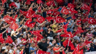 Milli takıma en fazla voleybolcu Eczacıbaşı Dynavitten