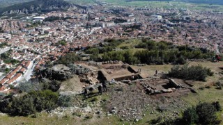 Mobollada 4 bin 500 yıllık yaşamın izleri gün yüzüne çıkıyor