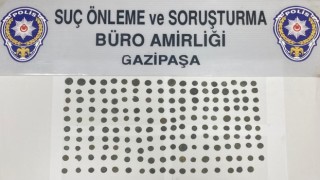 Motosiklet oturağında Roma dönemine ait 179 adet sikke ile yakalandı