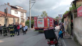 Mutfakta çıkan yangın korkuttu