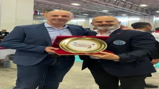 Necati Şimşeke uluslararası ödül
