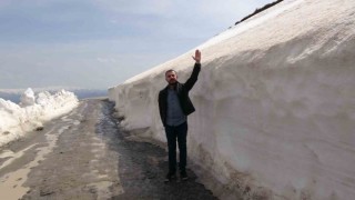 Nemrut Krater Dağında iki mevsim güzelliği