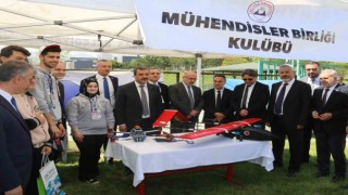 NEVÜlü akademisyenler üniversite adayı gençlerle buluştu