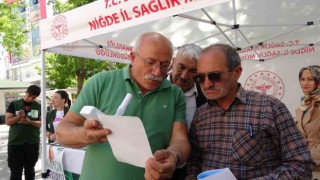 Niğde vatandaşlar sigarasız sağlığa özendiriliyor