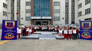 Öğrenciler Trafik Kuralları Konusunda Bilgilendirildi