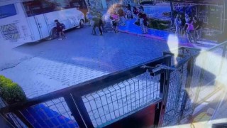 Okula gidecekleri servisin altında kaldılar