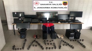 Okullardan elektronik eşya çalan iki şüpheli tutuklandı