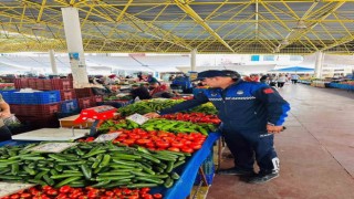 Ortaca zabıtasının etiket denetimleri sürüyor