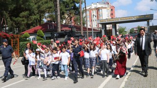 Osmaniye'de Jandarma ekibi, Trafik Haftası’nda etkinlikler düzenledi