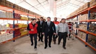 Osmaniyede sosyal marketler depremzedelerin yaralarını sarıyor