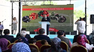 Osmaniyede üreticilere 220 bin sebze fidesi dağıtıldı